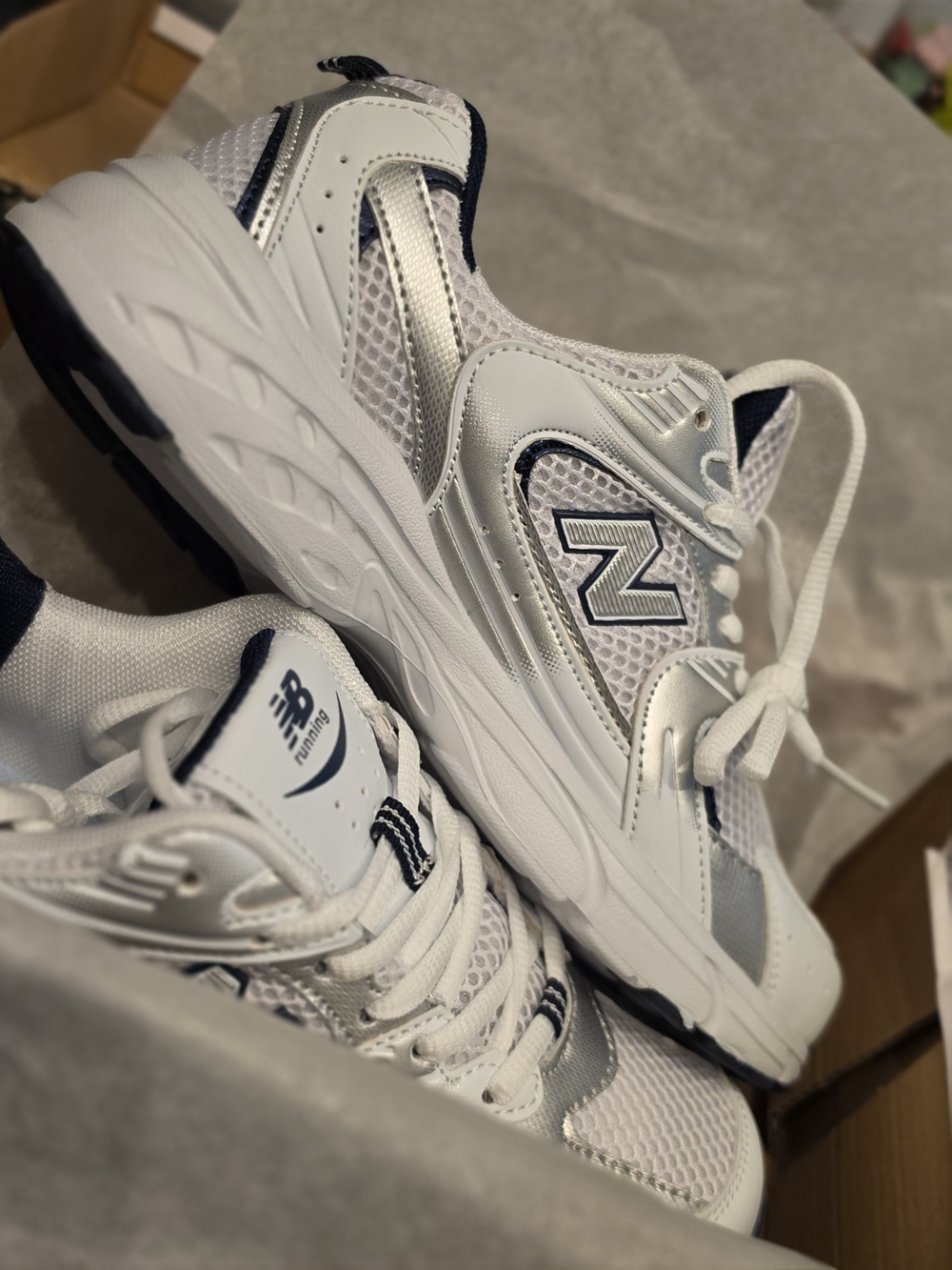New Balance Women's 530 White with Silver and Navy Accents - Picture 2 of 4